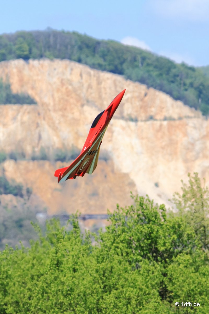 1dfh-050516-106