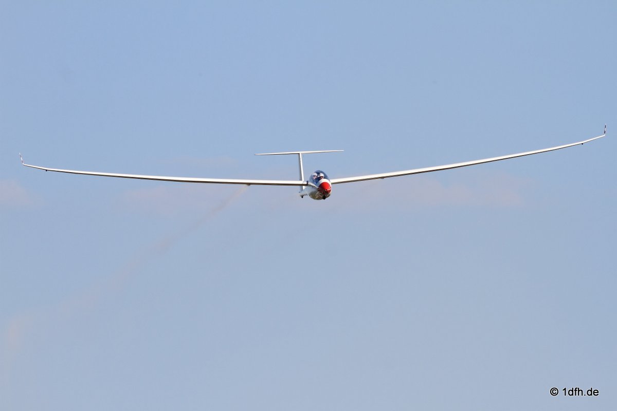 50. Internationaler Hahnweide-Segelflugwettbewerb 06.05.2016