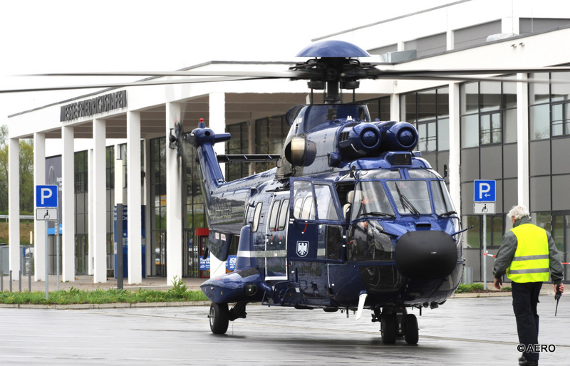 Freigelaende: Super Puma Zweiturbinen Helicopter der Bundespolizei.