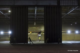 20120724_Crossingsfrontiers_toulousetakeoff_BP_revillard Solar impulse pilotÃ© par Bertrand Piccard a decollÃ© aujourd\'hui de Toulouse pour la derniere etape de son voyage intercontinental vers payerne