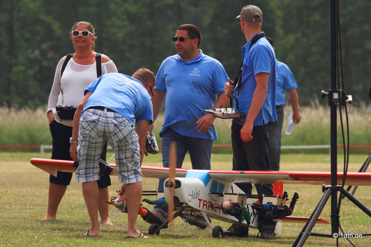 Flugtag  MFG Graben-Neudorf 24.05.2015