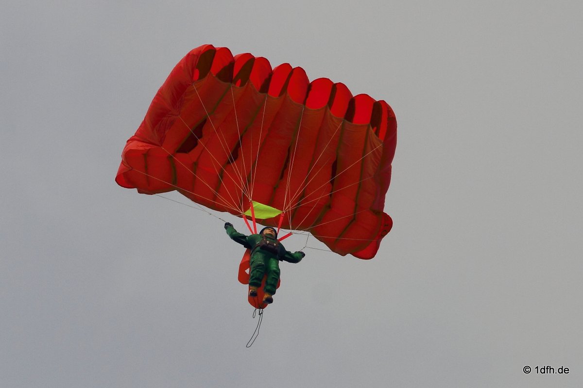 Flugtag  MFG Graben-Neudorf 24.05.2015