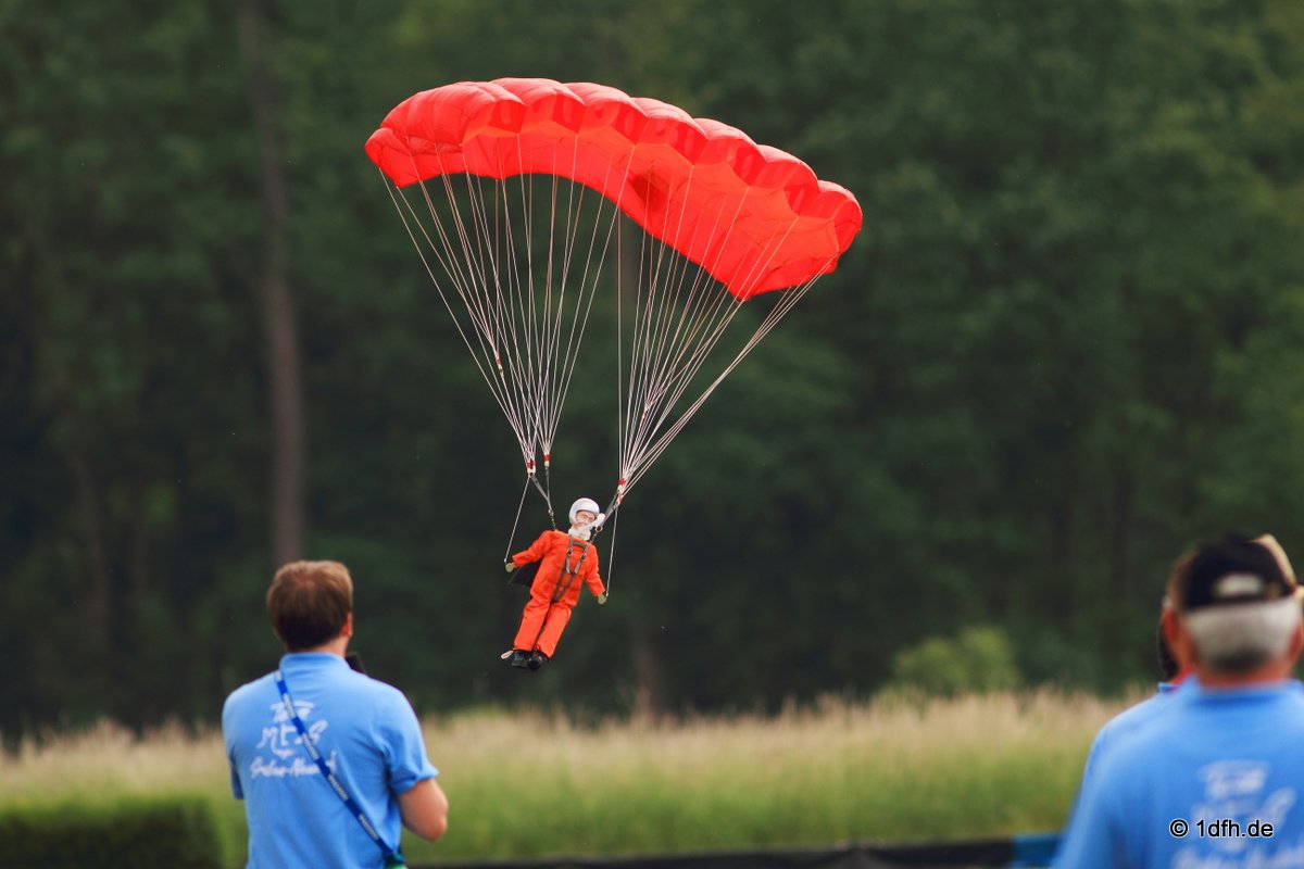 Flugtag  MFG Graben-Neudorf 24.05.2015