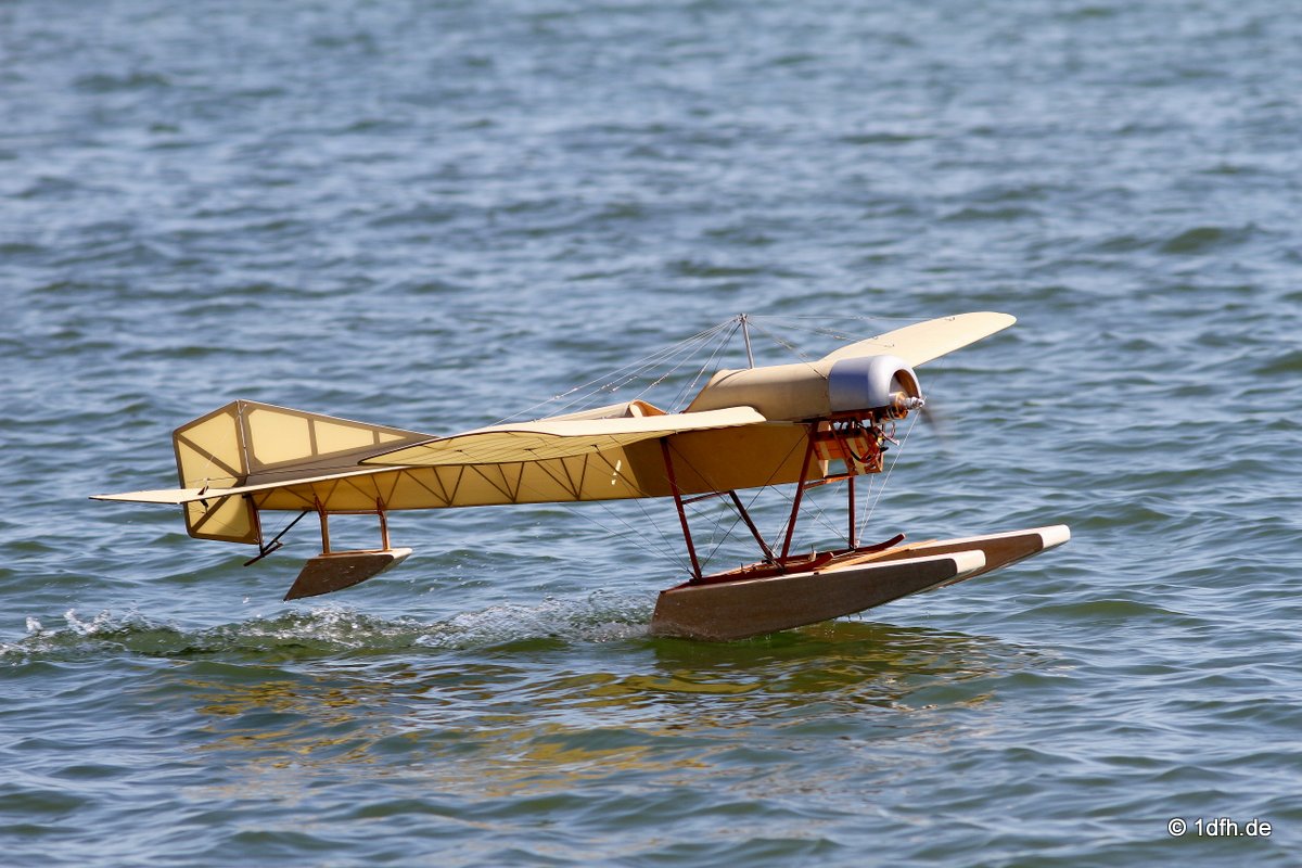 100 Jahre Wasserflugzeugbau FN