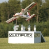 twin-star-ii-beim-kegeln-mit-flugmodellen