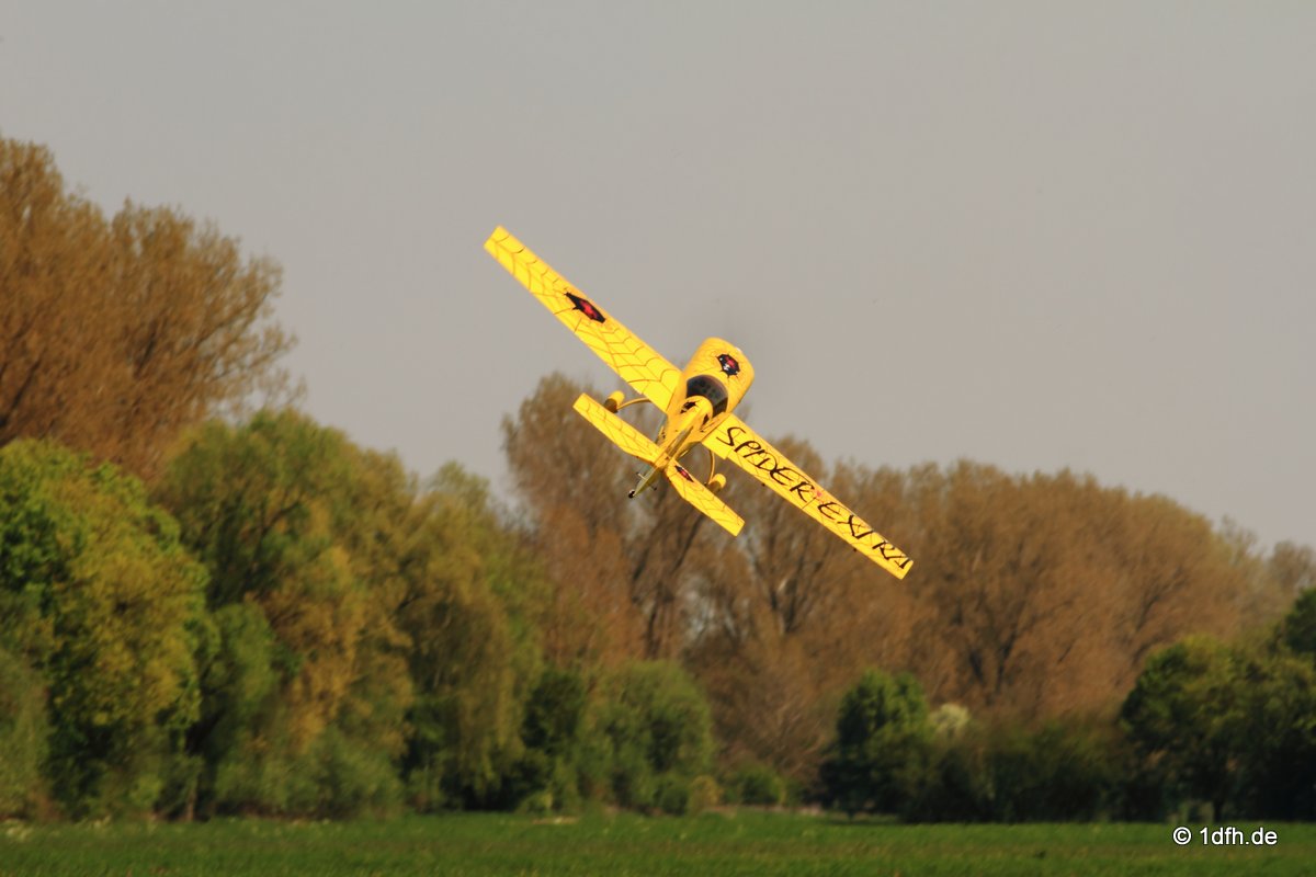 Modellflugtag Flugmodellsportgruppe Ertingen e.V. 08.05.2016