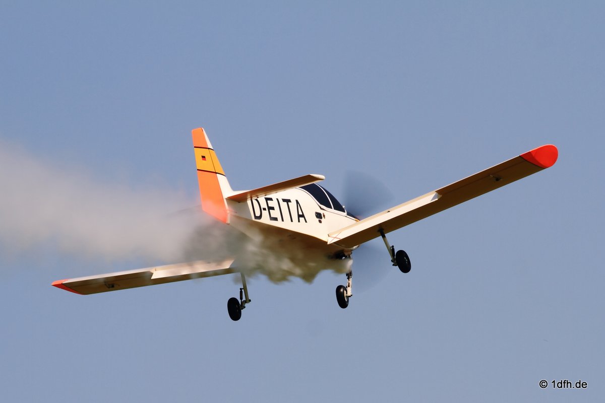 Modellflugtag Flugmodellsportgruppe Ertingen e.V. 08.05.2016