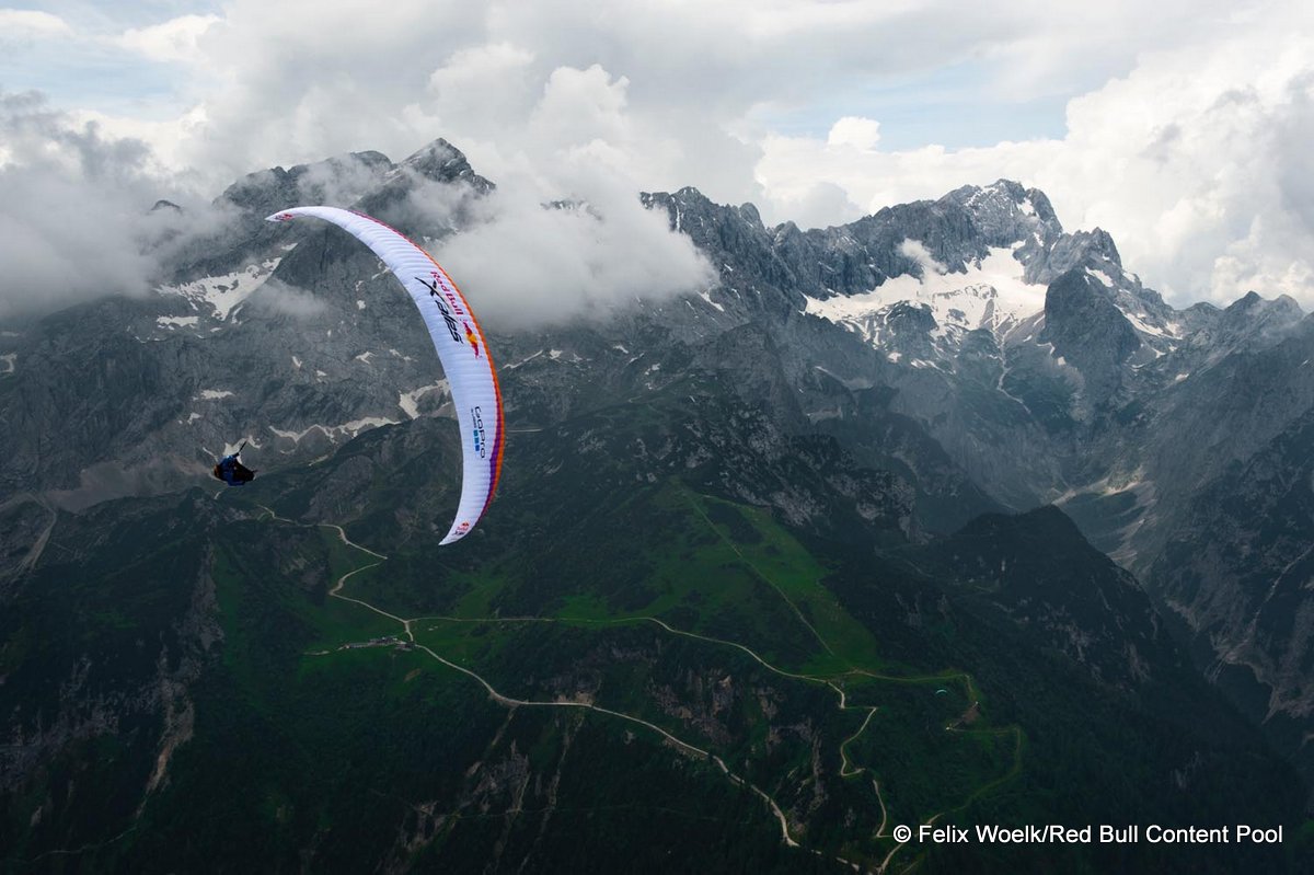 Competitor flies during the Red Bull X-Alps 2013 in Garmisch, Germany on July 9th, 2013 // Felix Woelk/Red Bull Content Pool // P-20130709-00580 // Usage for editorial use only // Please go to www.redbullcontentpool.com for further information. //