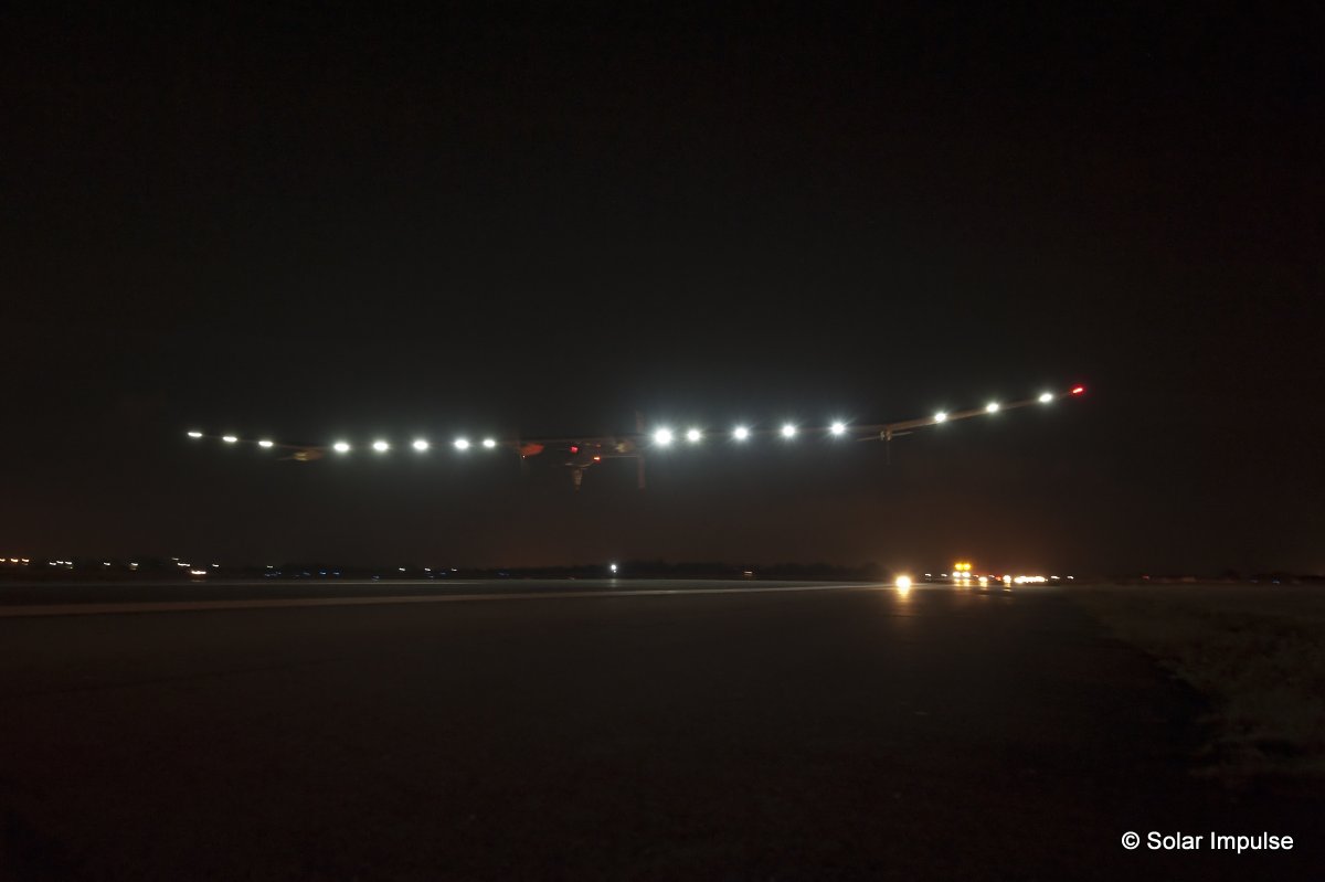 20120605_crossingfrontieres_flightmadrid_rabat_fredmerz_SolarImpulse