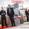 Dieser Quadrocoper ist absolut nicht fÃ¼r schwache Nerven, aber wenn man ein etablierter Heli-Pilot mit etwas Erfahrung und dem Drang, in ernsthafte 3D- Fliegen einzusteigen ist, dann ist dies der Quadrocopter fuer Sie. GroeÃere Requisiten geben Kraft fuer elektrisierende 3D ââStunt-Ausfuehrungen. AuÃerdem ist es mit dem Stabilitaetsmodus ausgestattet, um den Einstieg ins 3D-Fliegen einfacher und sicherer zu gestalten.
